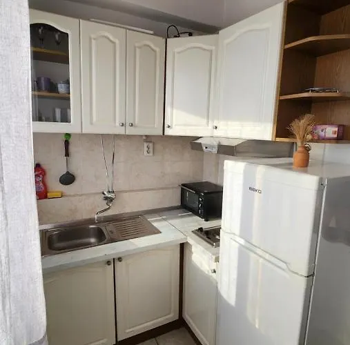 Apartment Live In *